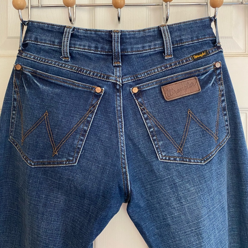 Woman’s Wrangler Retro bootcut size 29